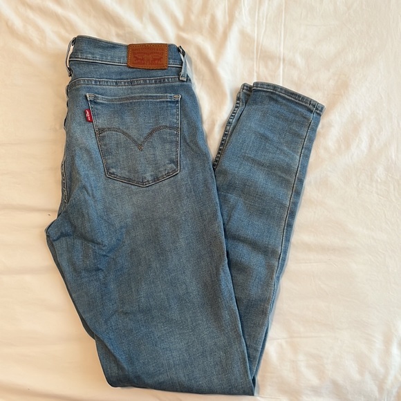 Levis jeans - Picture 2 of 4